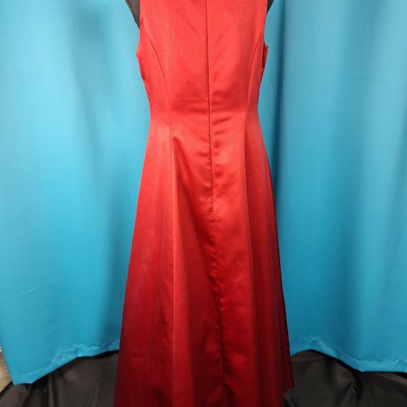 BETSY ADAM FORMAL DRESS RED - Picture 3 of 3